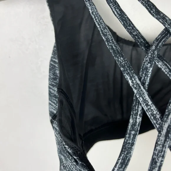 Victoria’s Secret Sport VSX Sports Bra Gray Strappy Logo Yoga Workout Medium - Picture 6 of 11